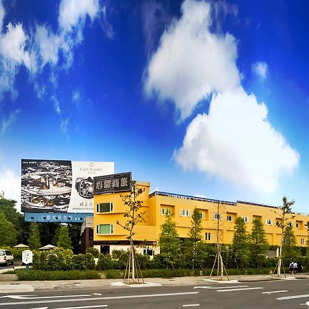 Herz Motel Taichung Exterior photo